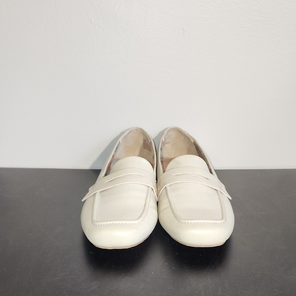 KORKS Posie Penny Loafer - Picture 1 of 9
